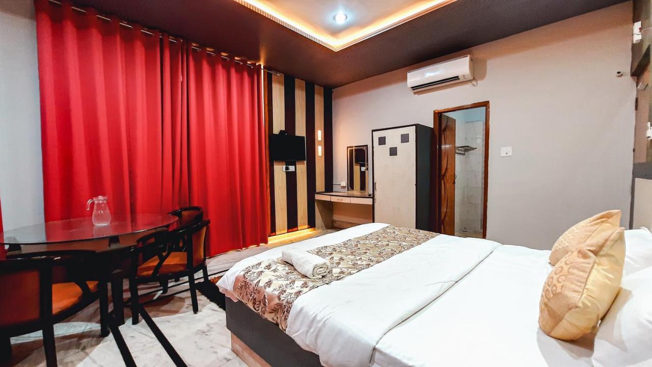 ורנאסי Hotel Rajyashree Palace מראה חיצוני תמונה