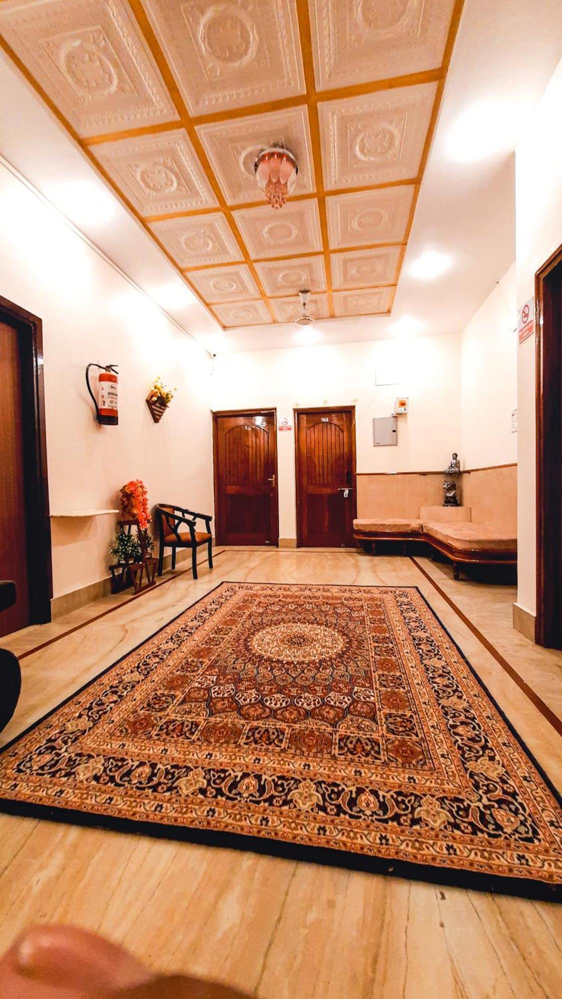 ורנאסי Hotel Rajyashree Palace מראה חיצוני תמונה