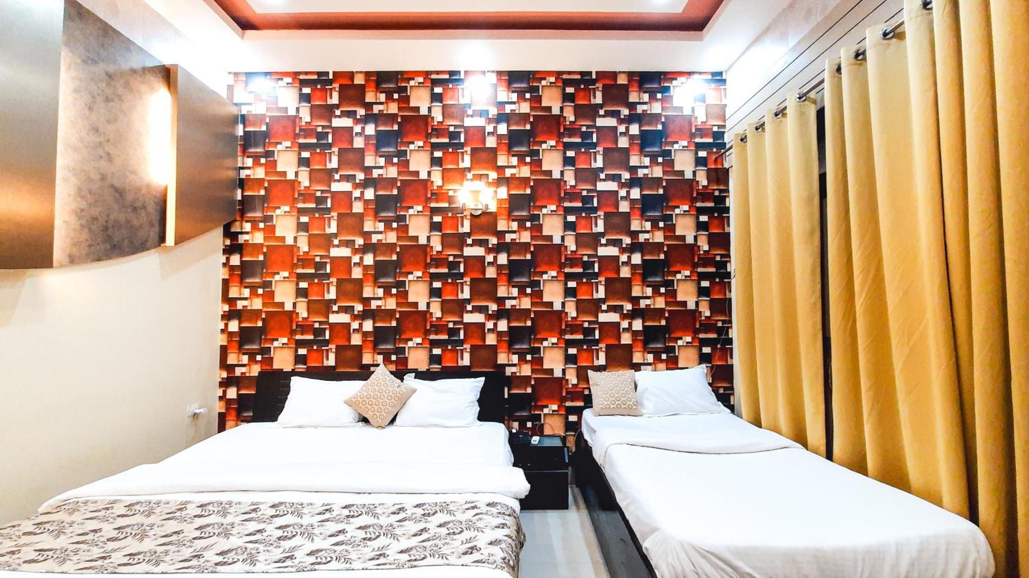 ורנאסי Hotel Rajyashree Palace מראה חיצוני תמונה
